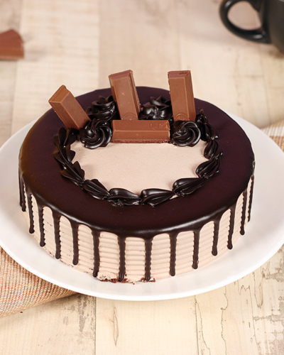 Kitkat cake