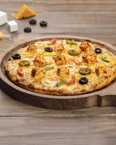 Peri peri paneer pizza